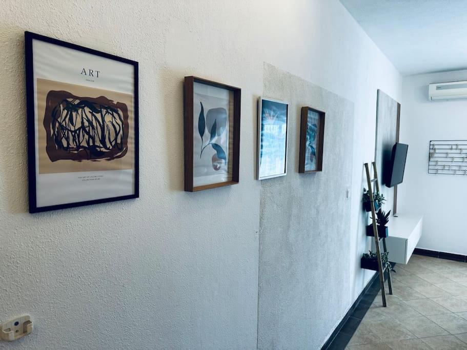 Beautiful Fully Renovated Apartment By The Sea, Large Balcony With Enchanting Views ネウム エクステリア 写真