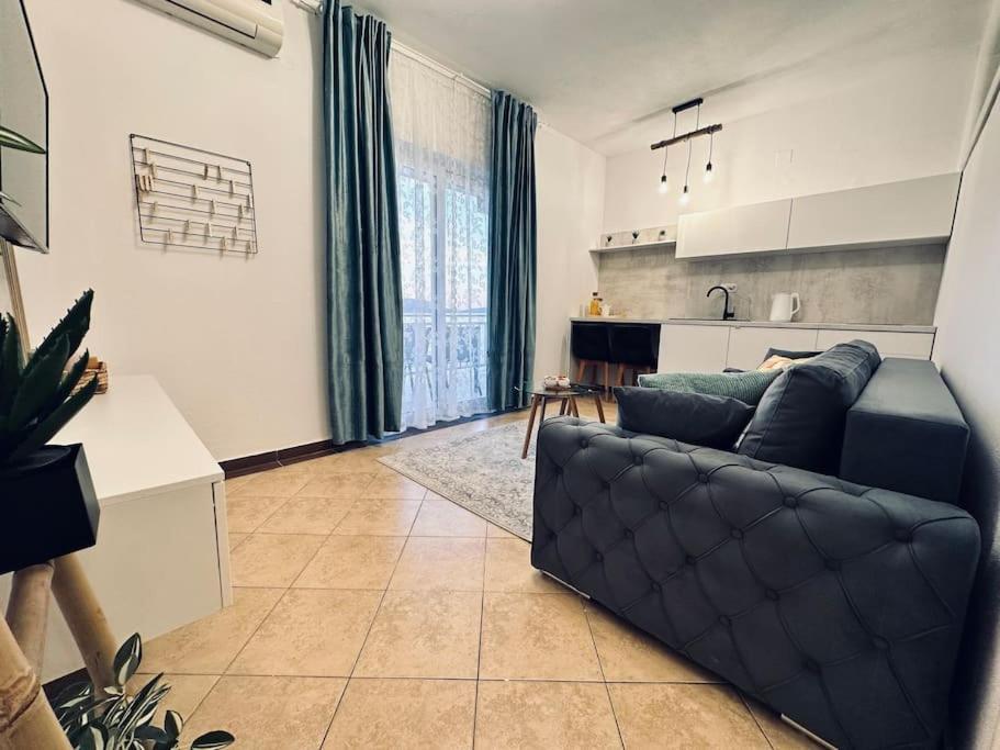 Beautiful Fully Renovated Apartment By The Sea, Large Balcony With Enchanting Views ネウム エクステリア 写真